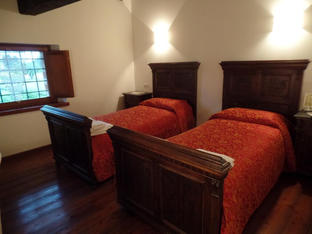 Agriturismo Il Vagabondo Buttrio Rum bild