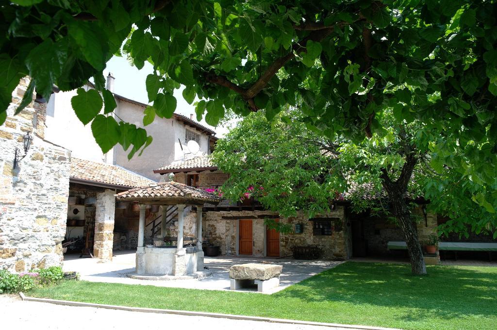 Agriturismo Il Vagabondo Buttrio Exteriör bild