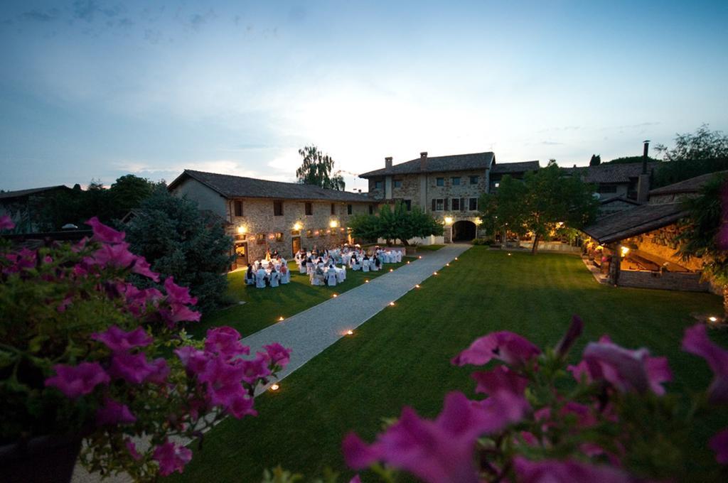 Agriturismo Il Vagabondo Buttrio Exteriör bild